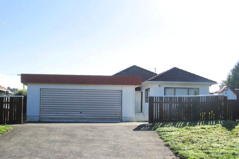 Photo of property in 5 Hindmarsh Street, Johnsonville, Wellington, 6037