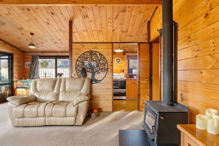 Photo of property in 2 Bruce Street, Cromwell, 9310