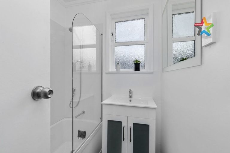 Photo of property in 1277 High Street, Taita, Lower Hutt, 5011