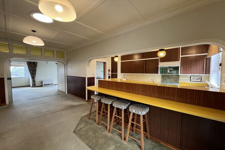 Photo of property in 43 Dorset Avenue, Westown, New Plymouth, 4310