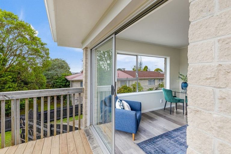 Photo of property in 2/12 Jenelin Road, Glendene, Auckland, 0602