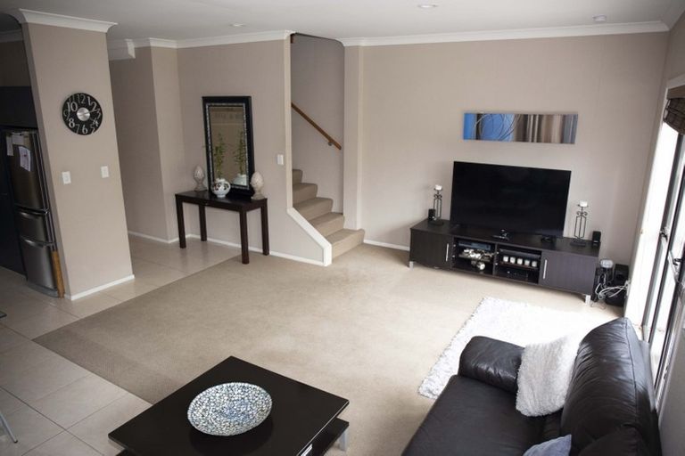 Photo of property in 68 Huntington Drive, Huntington Park, Auckland, 2013