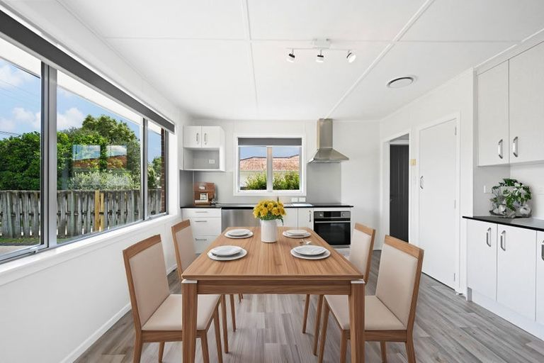 Photo of property in 130 Masters Avenue, Silverdale, Hamilton, 3216