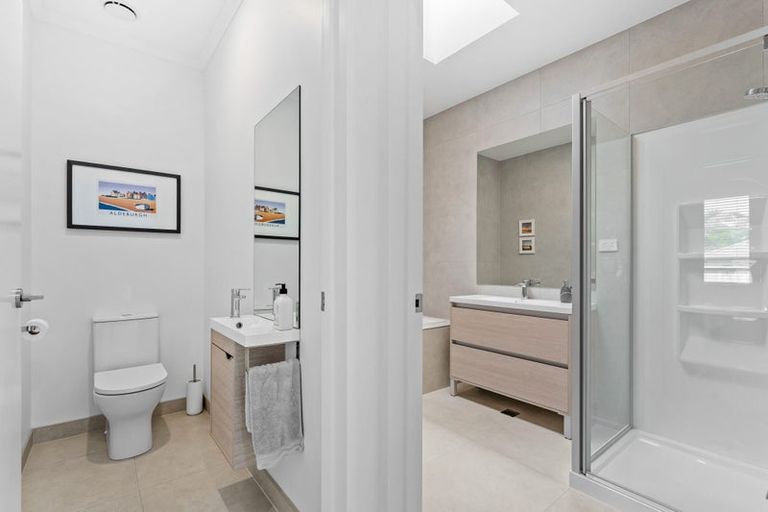 Photo of property in 33 Cambie Avenue, Red Beach, 0932