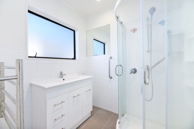 Photo of property in 1/31 Pomaria Road, Henderson, Auckland, 0610