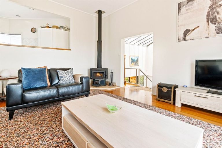 Photo of property in 107 Oaia Road, Muriwai, Waimauku, 0881