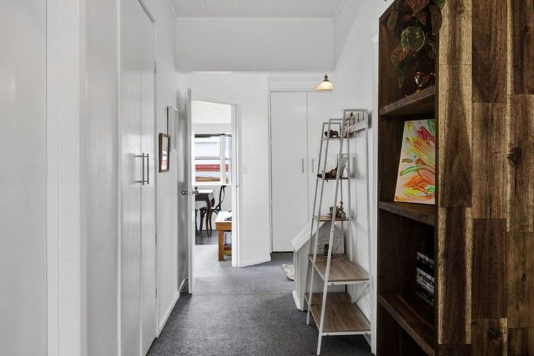 Photo of property in 6 Egmont Street, Normanby, Hawera, 4614