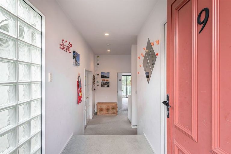 Photo of property in 9 Dalmeny Close, Murrays Bay, Auckland, 0630