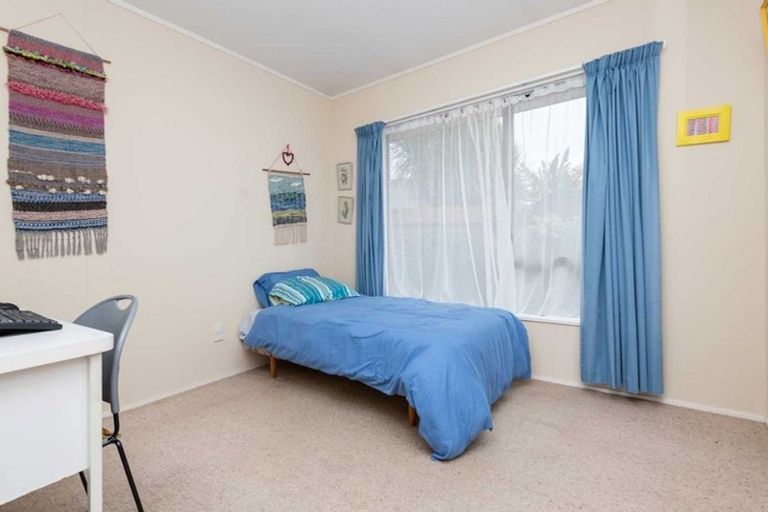 Photo of property in 1/15 Solana Court, Botany Downs, Auckland, 2010