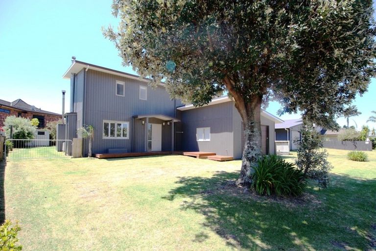 Photo of property in 670 Matarangi Drive, Matarangi, Whitianga, 3592