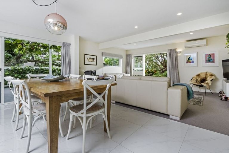 Photo of property in 2/21 Brook Street, Milford, Auckland, 0620