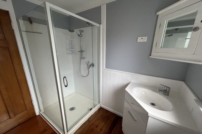 Photo of property in 41 Hillsborough Road, Hillsborough, Auckland, 1042