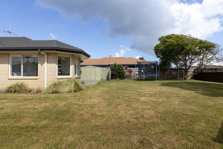 Photo of property in 142 Evans Road, Papamoa Beach, Papamoa, 3118