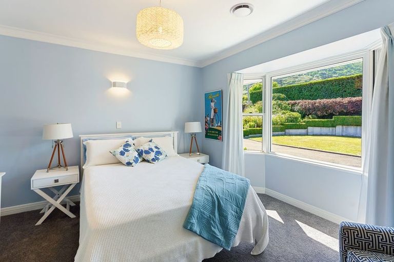 Photo of property in 52-56 Winara Avenue, Waikanae, 5036