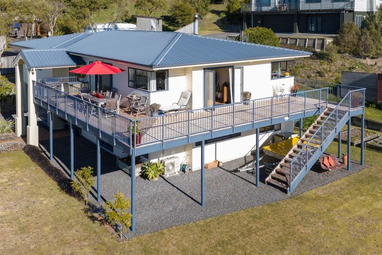 Photo of property in 33 Turangitukua Terrace, Kuratau, Turangi, 3381
