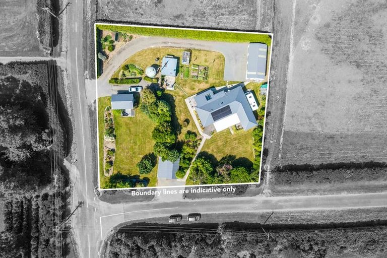 Photo of property in 3 Sutton Road, Te Horo, Otaki, 5582