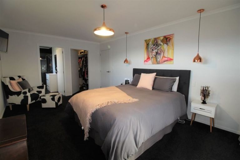 Photo of property in 13 Dove Place, Holmes Hill, Oamaru, 9401