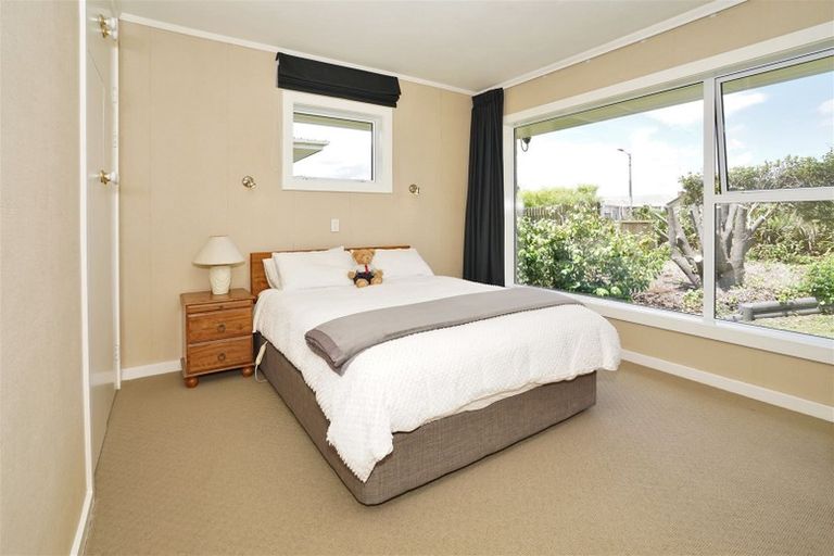 Photo of property in 24 Riverview Terrace, Fairfield, Hamilton, 3214