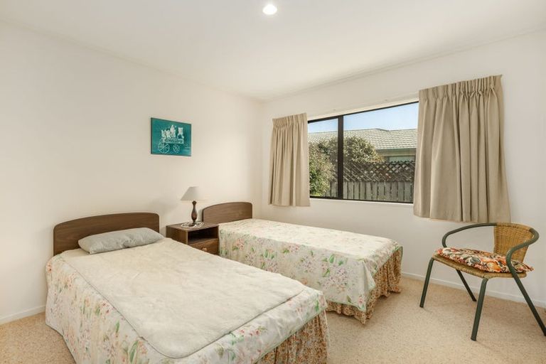 Photo of property in 14 Heihei Place, Paraparaumu, 5032