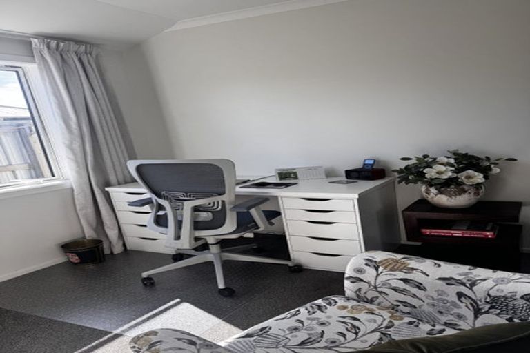 Photo of property in 1 Trinity Lane, Greytown, 5712