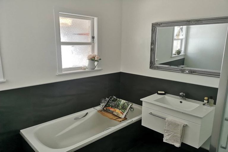 Photo of property in 596 Maunganui Road, Mount Maunganui, 3116