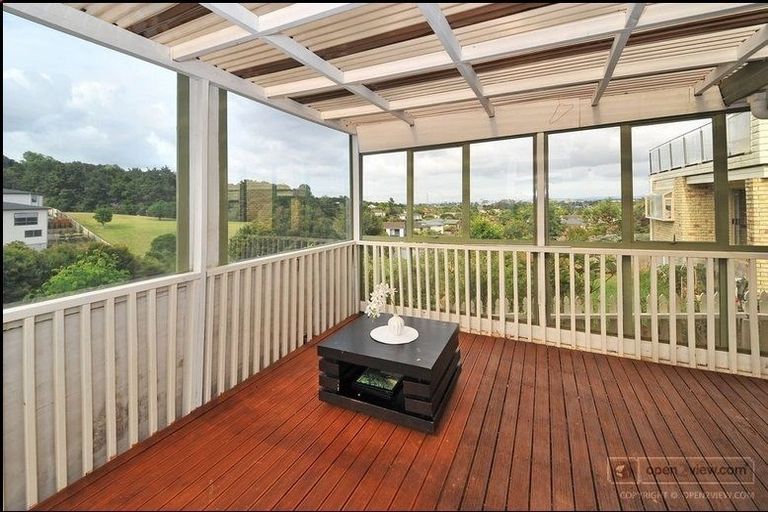 Photo of property in 18 Pistachio Place, Goodwood Heights, Auckland, 2105