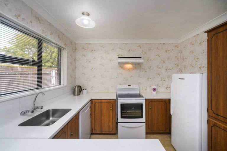 Photo of property in 4 Kaipara Court, Highbury, Palmerston North, 4412