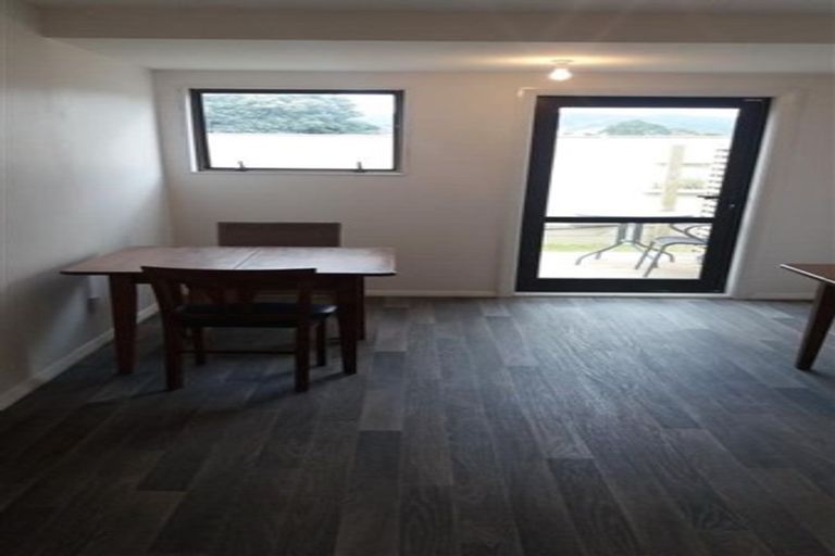 Photo of property in 252 Grounsell Crescent, Belmont, Lower Hutt, 5010