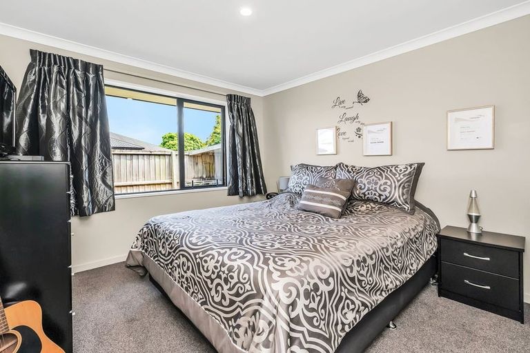 Photo of property in 13 Cressy Place, Darfield, 7510