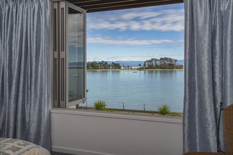 Photo of property in 2 Victoria Road, Stepneyville, Nelson, 7010