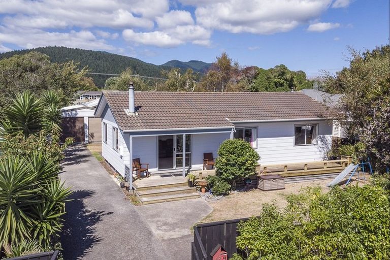 Photo of property in 15 Linwood Drive, Paraparaumu, 5032