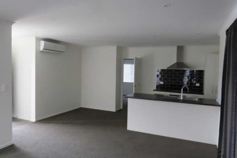 Photo of property in 16 Ladeira Place, Fitzroy, Hamilton, 3206
