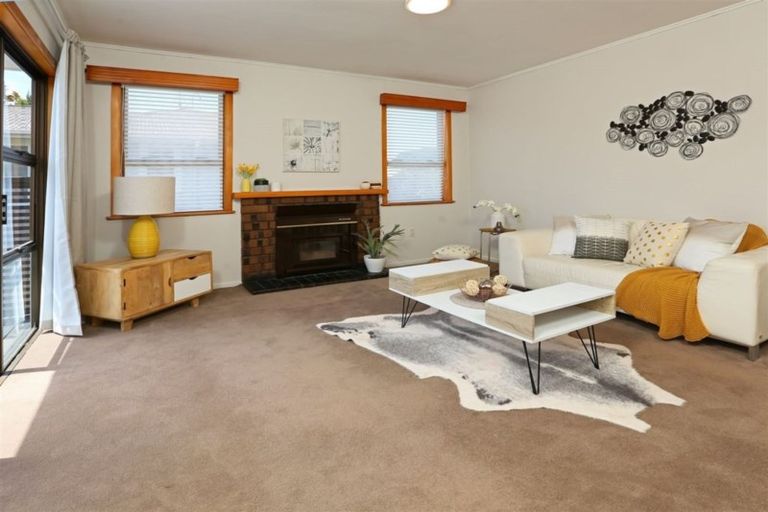 Photo of property in 216a Sturges Road, Henderson, Auckland, 0612