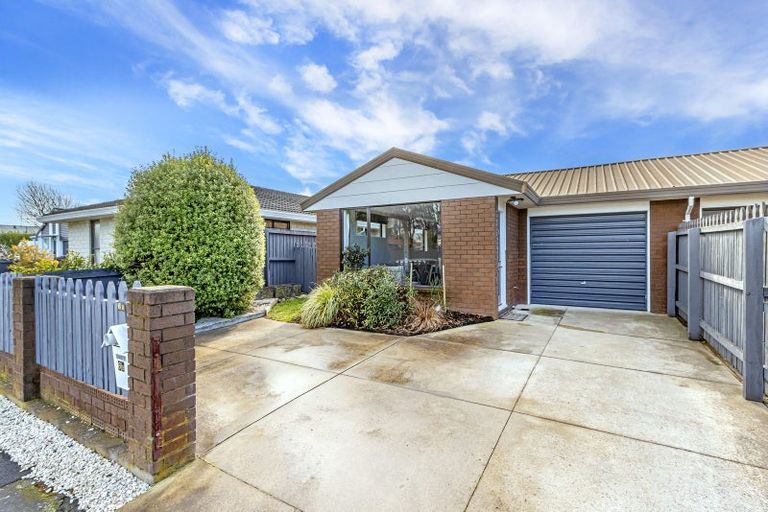 Photo of property in 6b Rolfe Place, Bishopdale, Christchurch, 8053