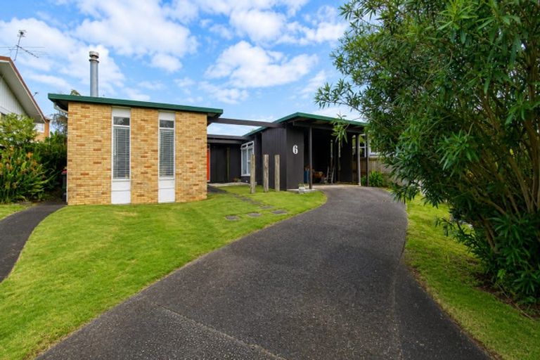 Photo of property in 6 Juliet Avenue, Howick, Auckland, 2014