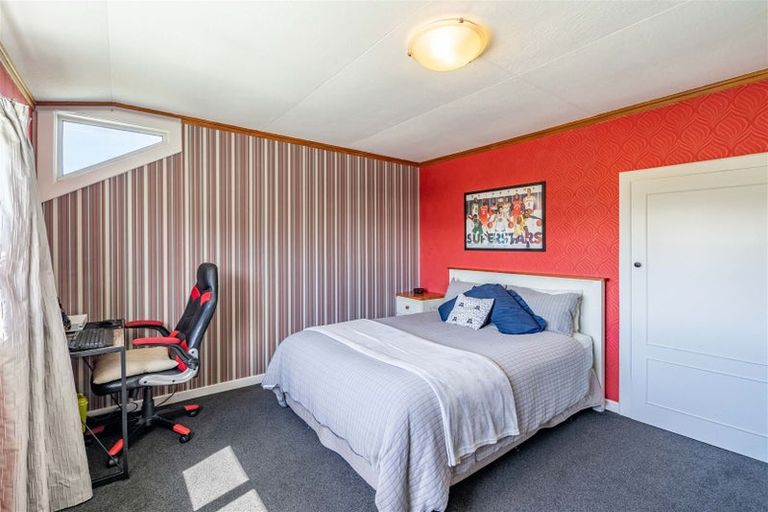 Photo of property in 17 Marama Avenue North, Otatara, Invercargill, 9879