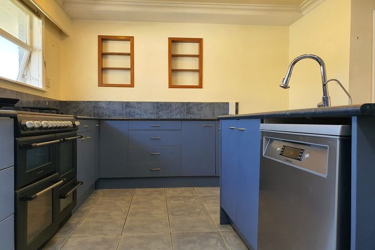 Photo of property in 12 Rimu Street, Naenae, Lower Hutt, 5011