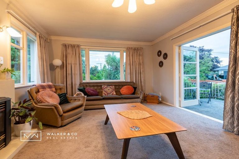 Photo of property in 12 Iris Grove, Trentham, Upper Hutt, 5018