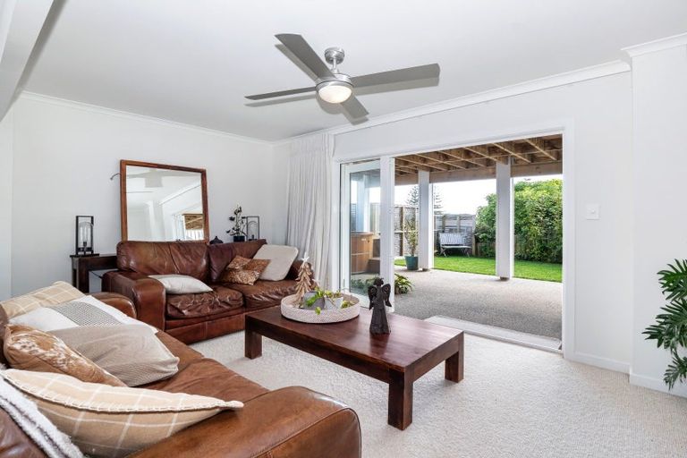 Photo of property in 153 Karewa Parade, Papamoa Beach, Papamoa, 3118