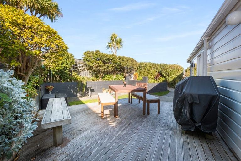 Photo of property in 2 Forth Place, Papakowhai, Porirua, 5024