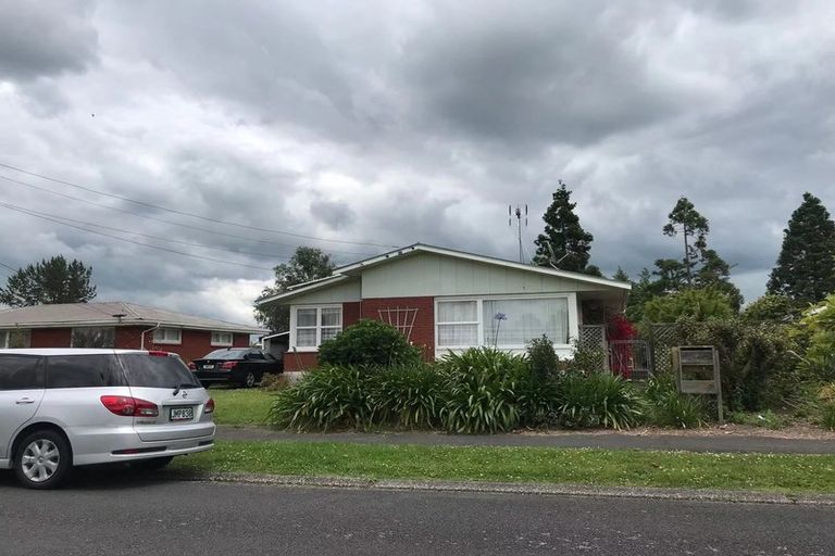 Photo of property in 33 Regent Street, Silverdale, Hamilton, 3216