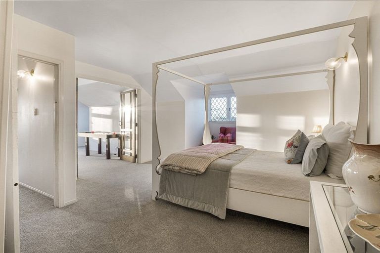 Photo of property in 120 Mellons Bay Road, Mellons Bay, Auckland, 2014