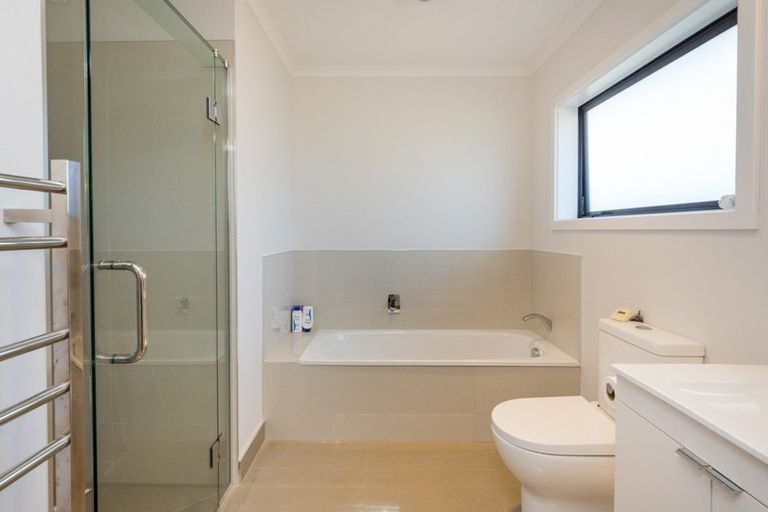 Photo of property in 18 Thomson Street, West End, Palmerston North, 4412