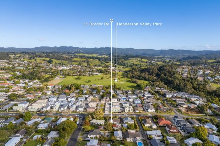 Photo of property in 31 Border Road, Henderson, Auckland, 0612