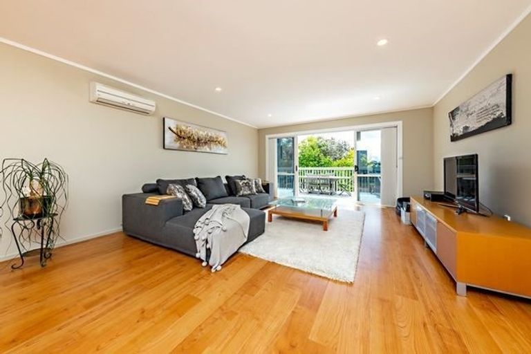 Photo of property in 10 Bothwell Place, Pahurehure, Papakura, 2113