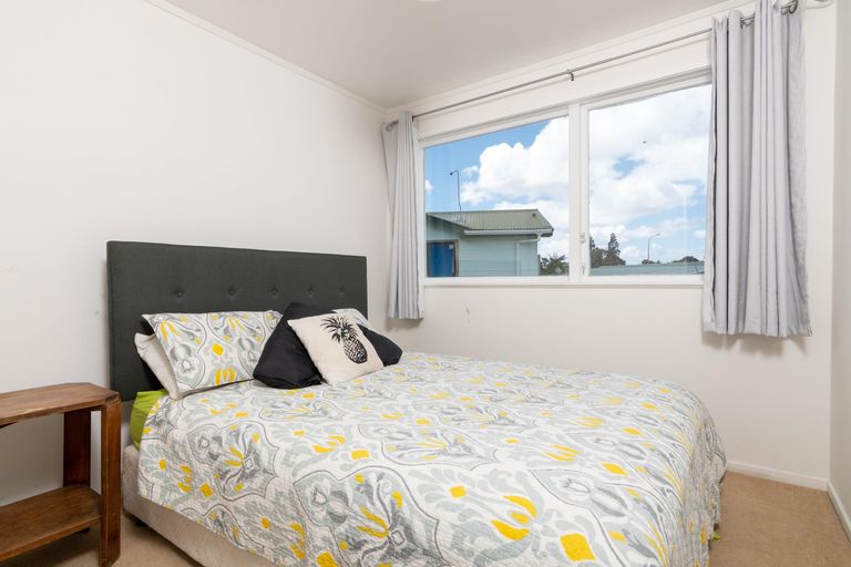 Photo of property in 86 Universal Drive, Henderson, Auckland, 0610
