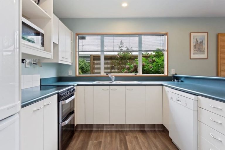 Photo of property in 3/125 Blighs Road, Strowan, Christchurch, 8052