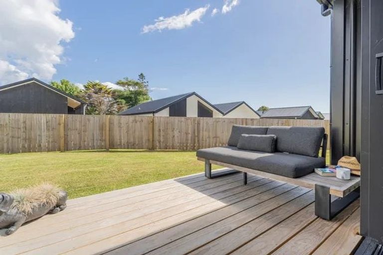 Photo of property in 9 Lynette Place, Pauanui, 3579