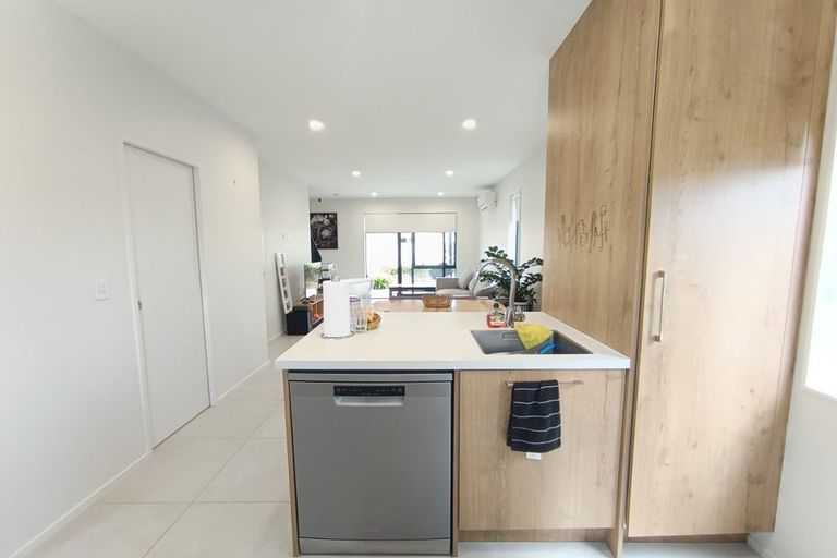 Photo of property in 11 Nuku Place, Manurewa, Auckland, 2102