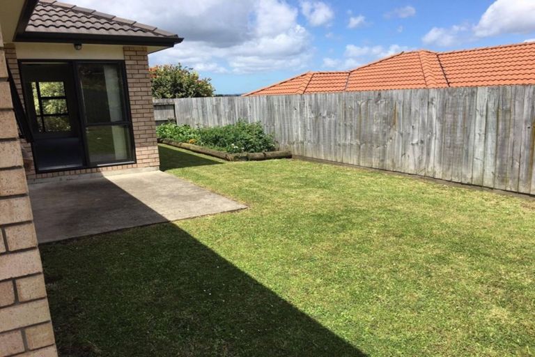Photo of property in 14 Keri Vista Rise, Papakura, 2110